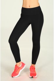 Under Armour Accelerate Engineered W