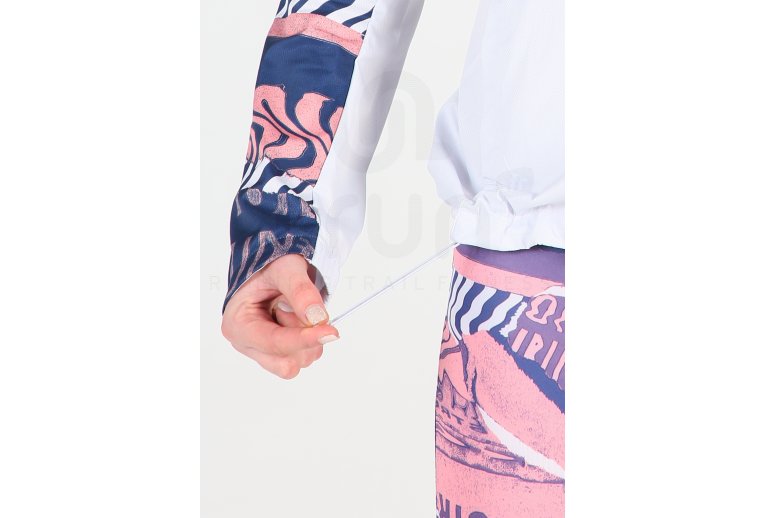 adidas chaqueta Own The Run City Clash Wind