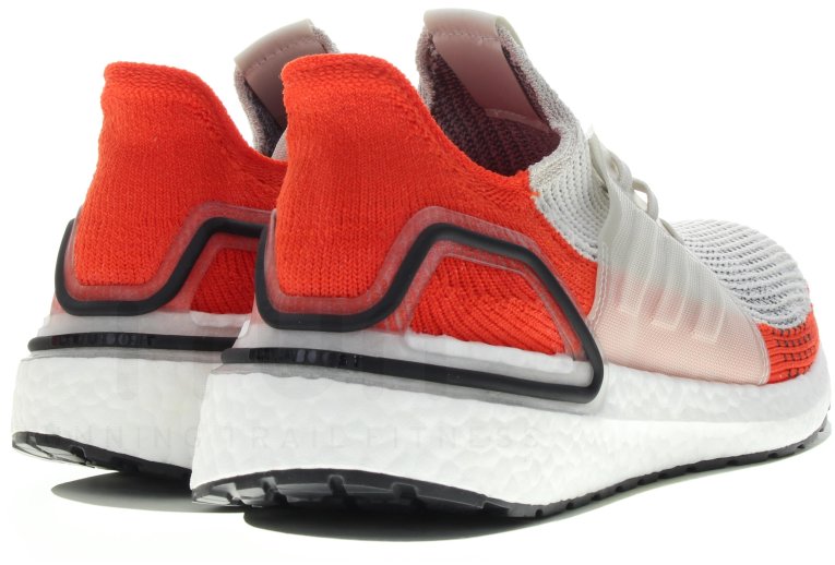 adidas UltraBOOST 19