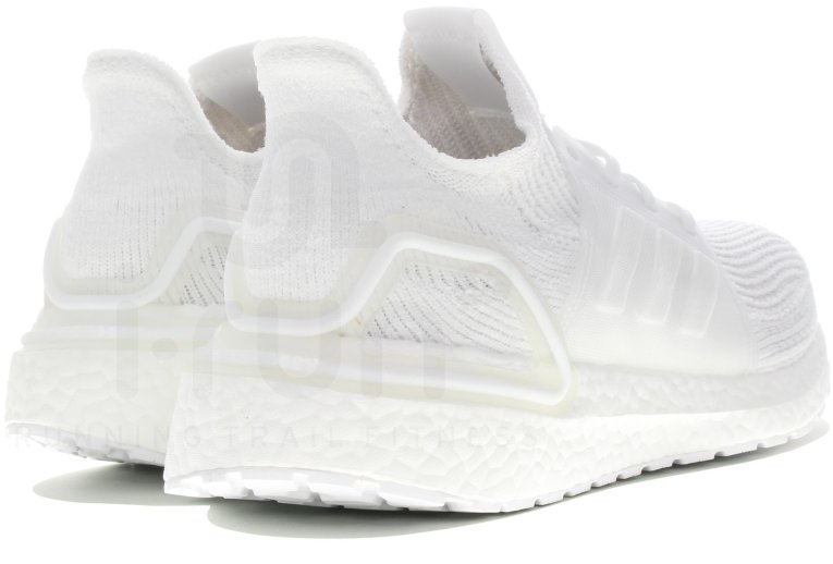 adidas UltraBOOST 19