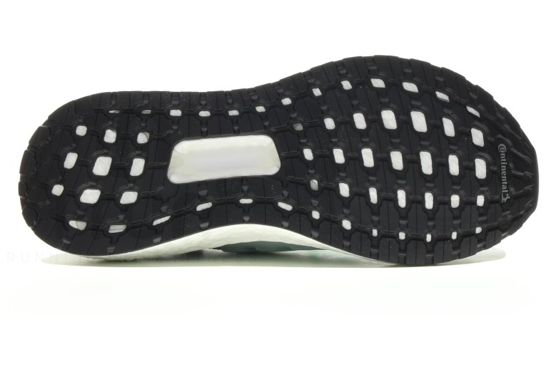 adidas UltraBOOST 19