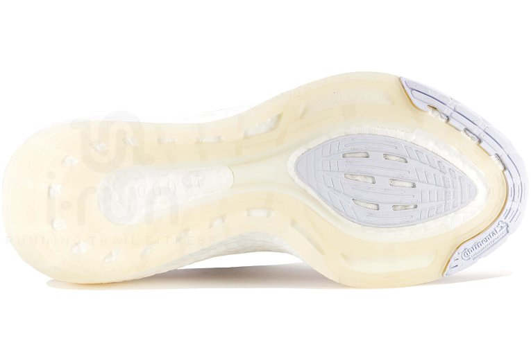 adidas UltraBOOST 22