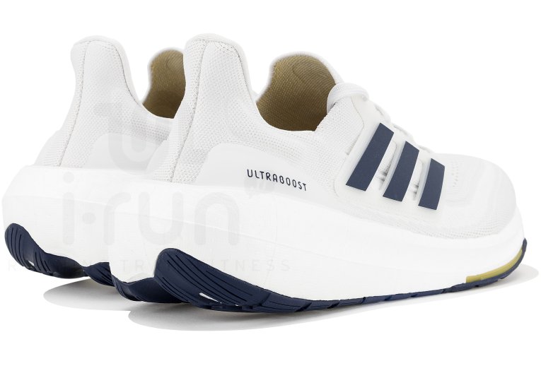 adidas UltraBOOST Light Herren