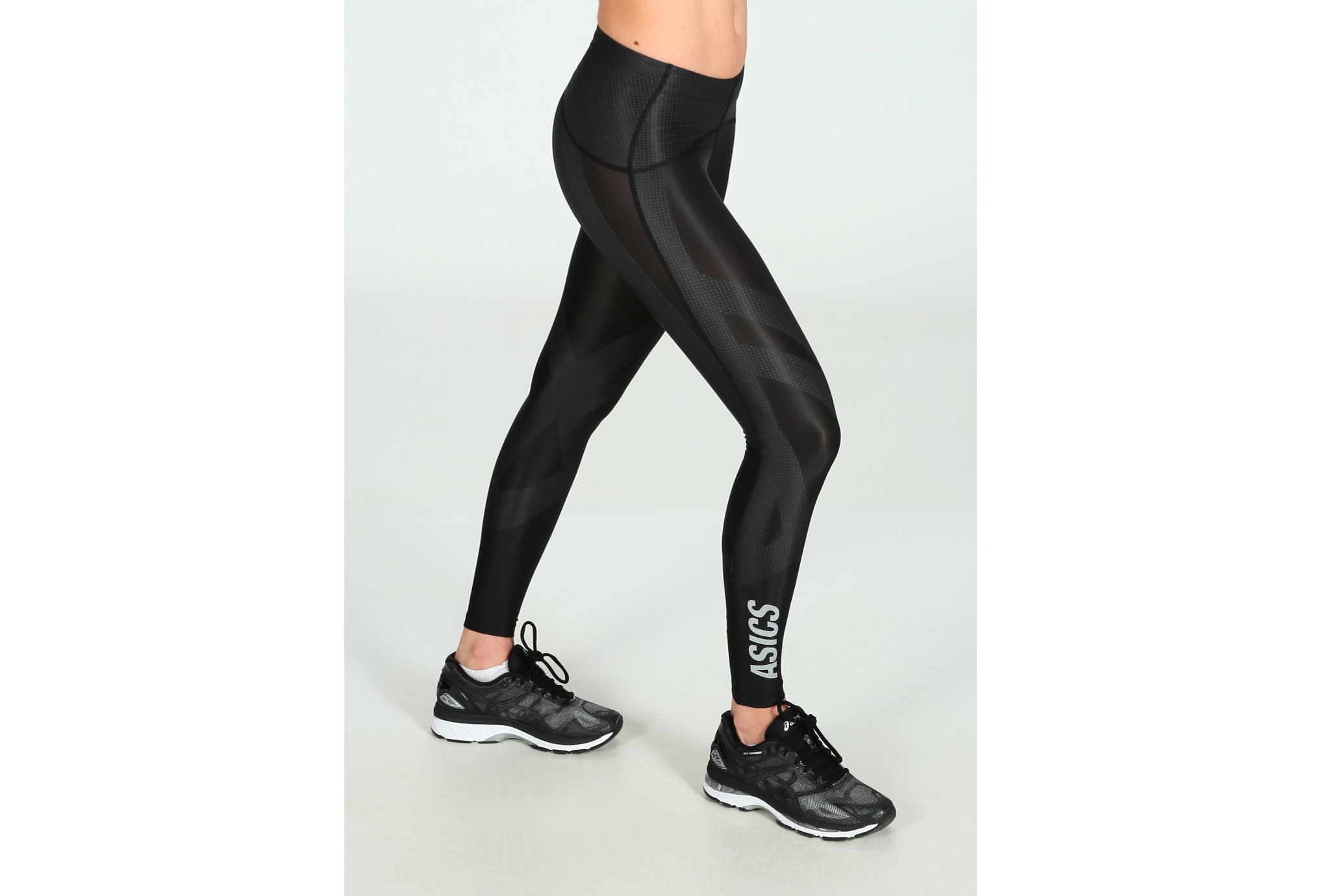 tenue running homme asics