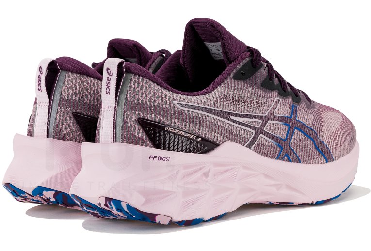 Asics Novablast 2  L.E