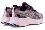 Asics Novablast 2  L.E