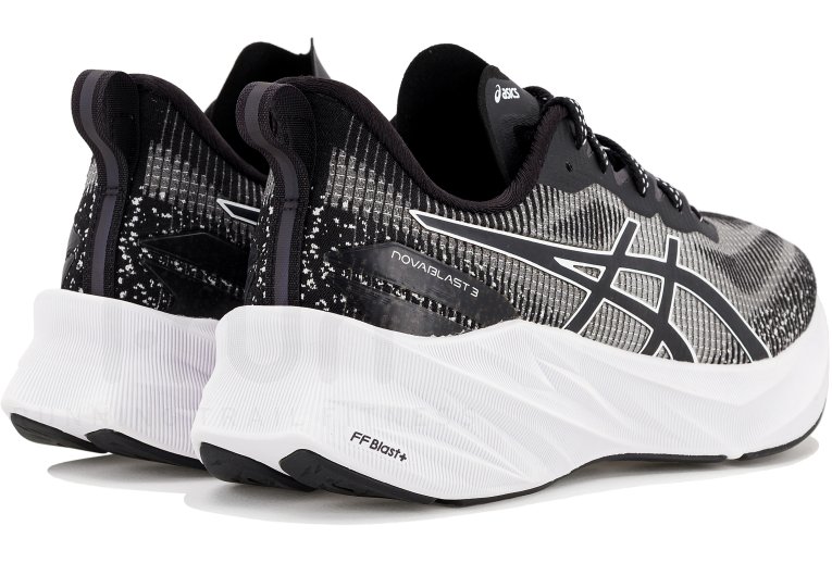 Asics Novablast 3 L.E M