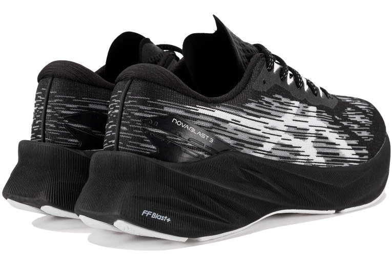 Asics Novablast 3 Herren