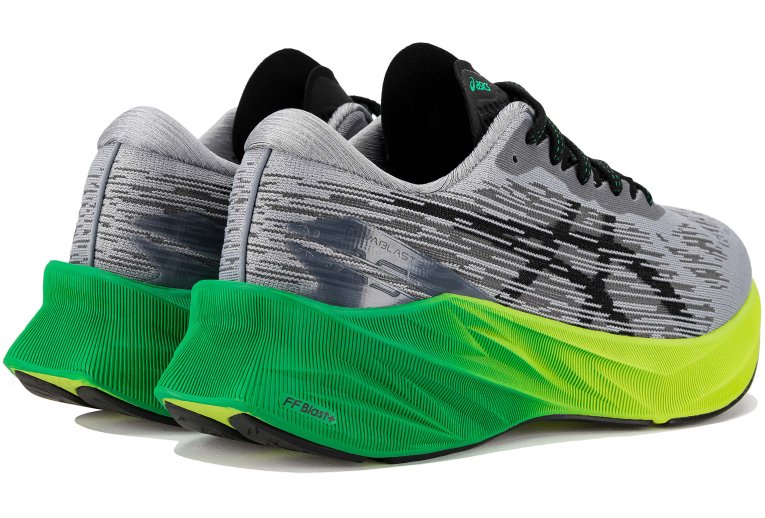 Asics Novablast 3