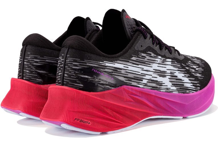 Asics Novablast 3
