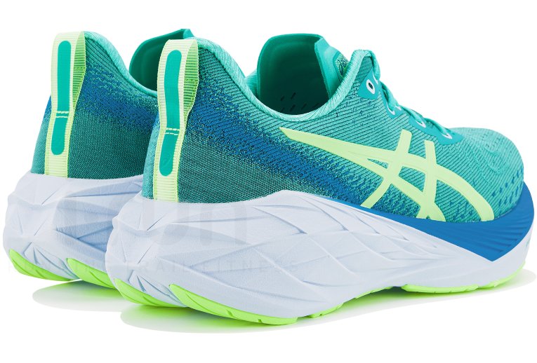Asics Novablast 4 Lite-Show