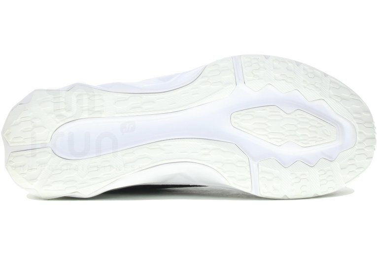 Asics Novablast Edo Tribute