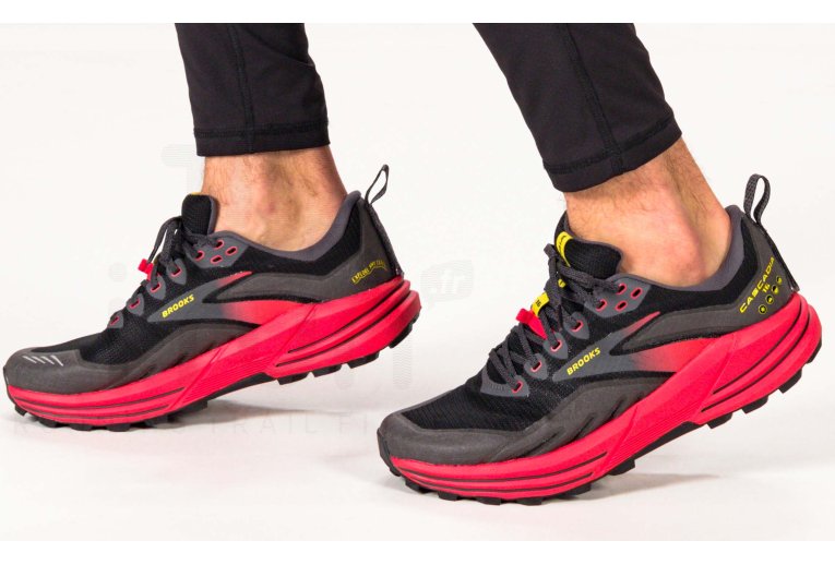 Brooks Cascadia 16 M