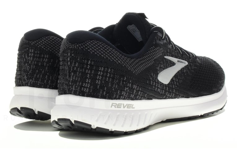 Brooks Revel 3