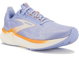 Brooks Revel 8