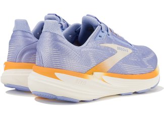 Brooks Revel 8
