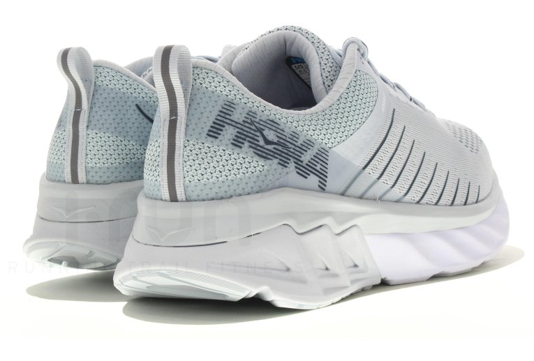 Hoka One One Arahi 3