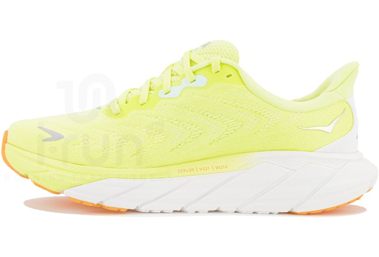 Hoka One One Arahi 6