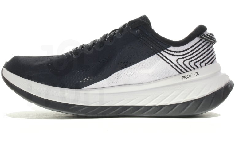 Hoka One One Carbon X