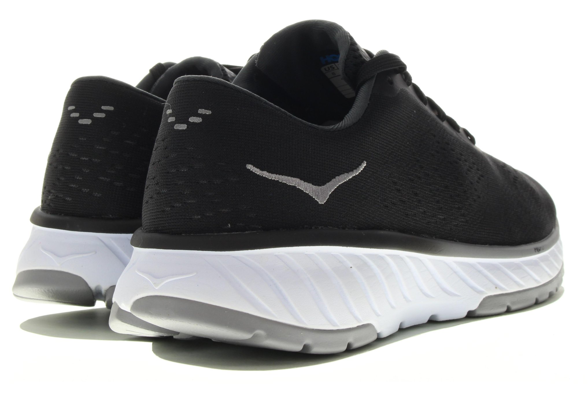 hoka w cavu 2
