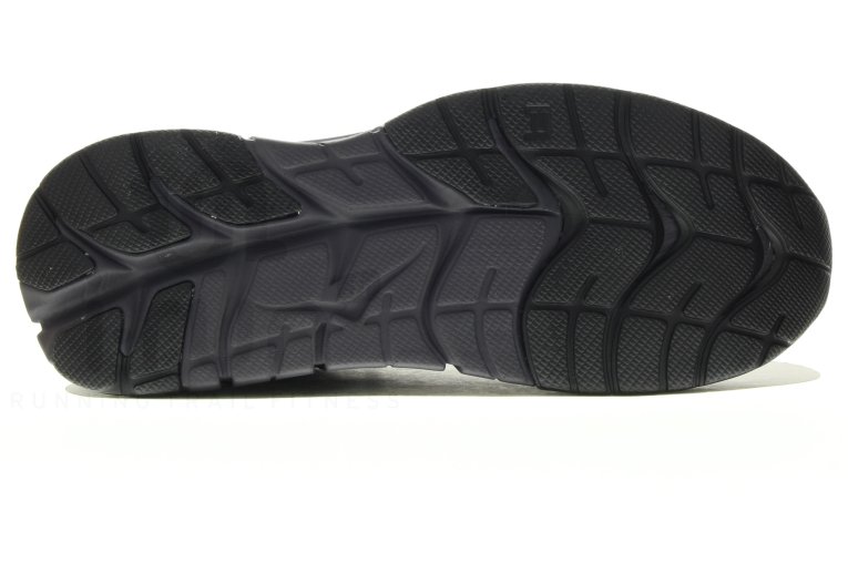 Hoka One One Cavu Fly at Night