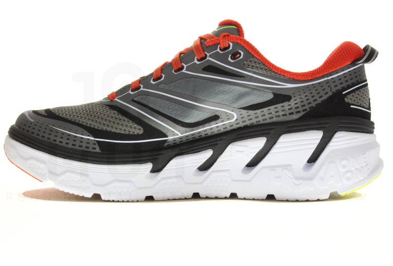 Hoka One One Conquest 3