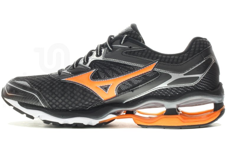 Mizuno Wave Creation 18
