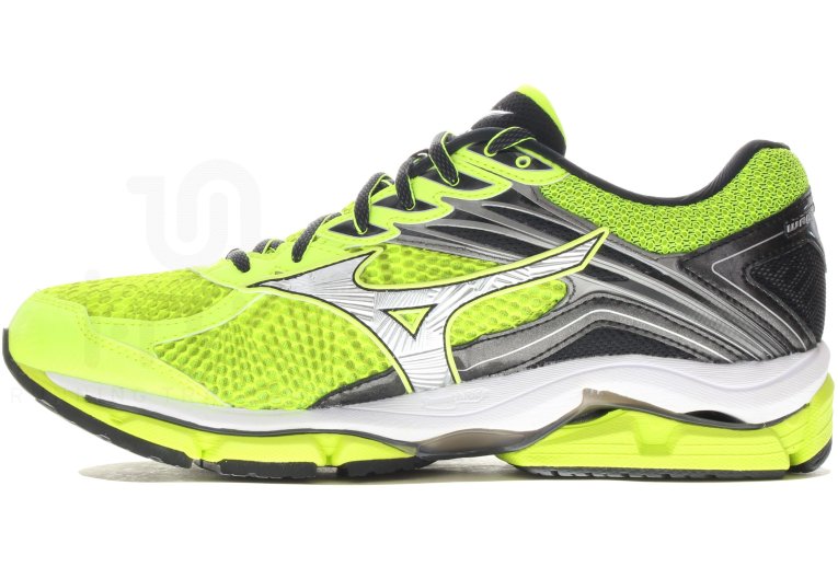 Mizuno Wave Enigma 6