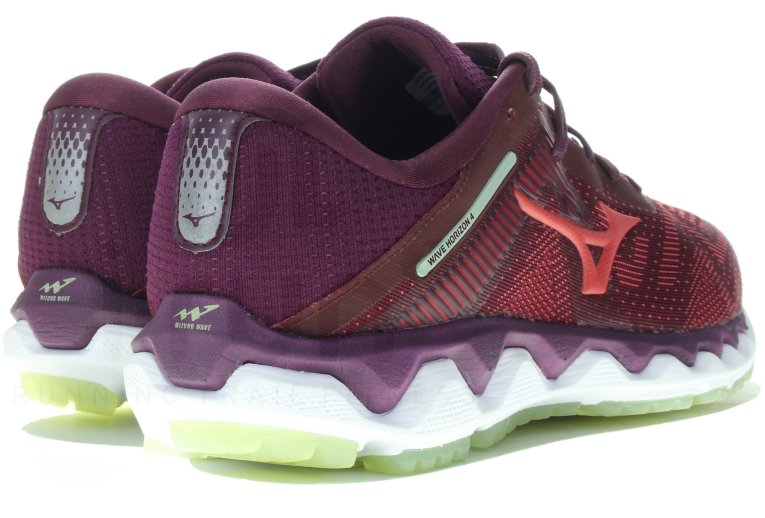 Mizuno Wave Horizon 4