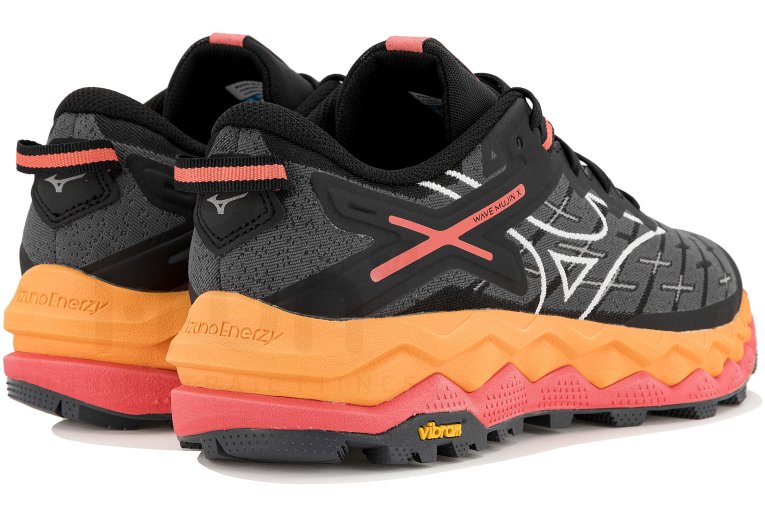 Mizuno Wave Mujin 10