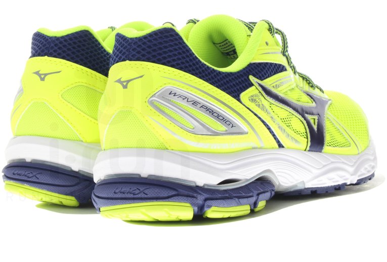 Mizuno Wave Prodigy