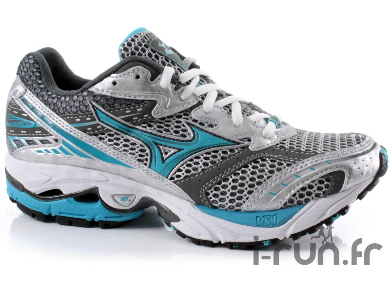 mizuno wave ultima 3