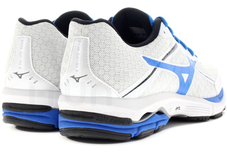 Mizuno Wave Ultima 6