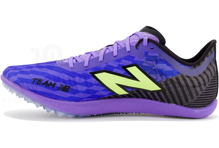 New Balance FuelCell MD500 V9