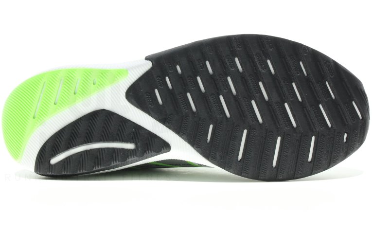 New Balance FuelCell Propel V2