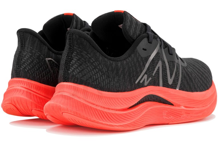 New Balance FuelCell Propel V4 Herren