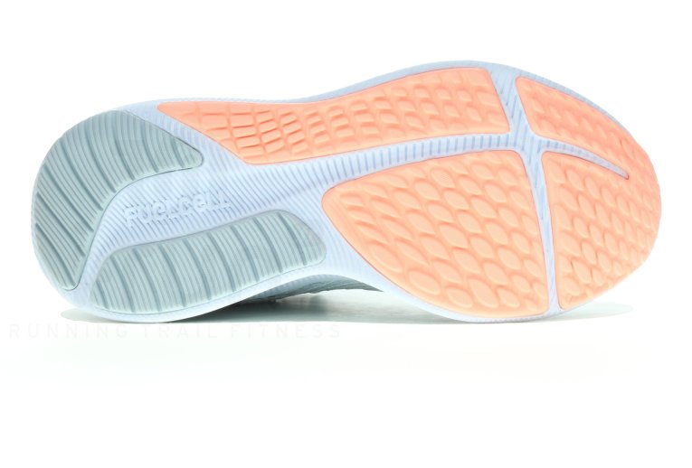 New Balance FuelCell Propel