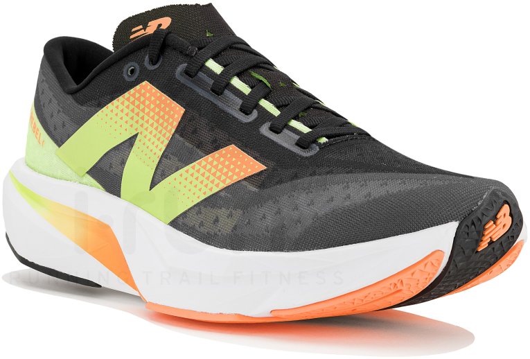 New Balance FuelCell Rebel V4 Herren