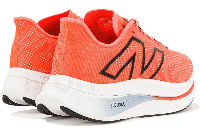 New Balance FuelCell SuperComp Trainer v2 Damen