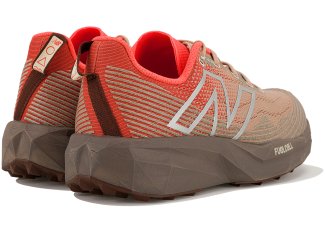New Balance FuelCell Venym