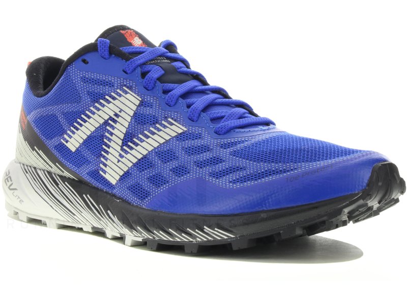 chaussure new balance summit unknown