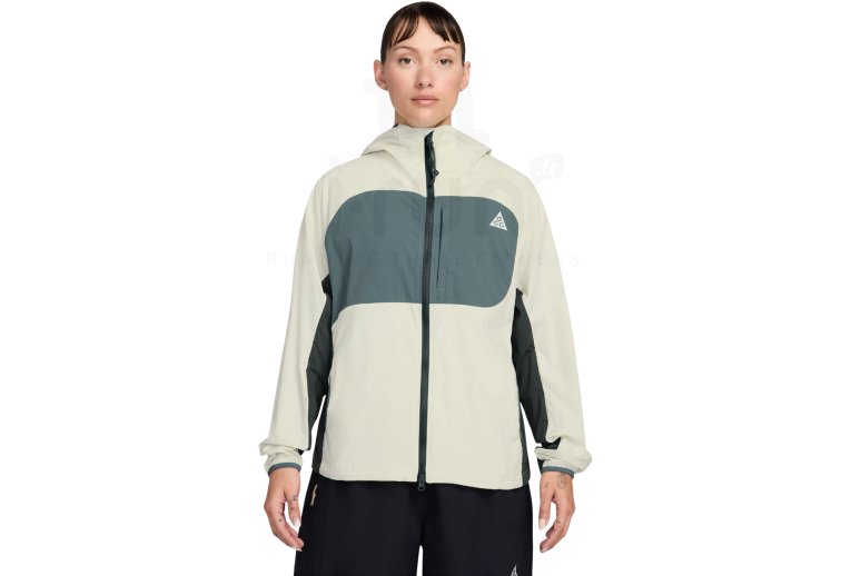 Nike ACG Five Towers