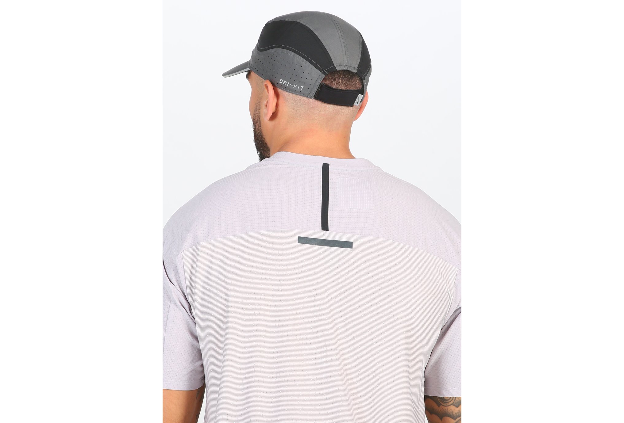 nike aerobill tailwind elite