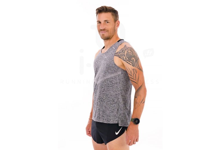 Nike Breathe Rise 365