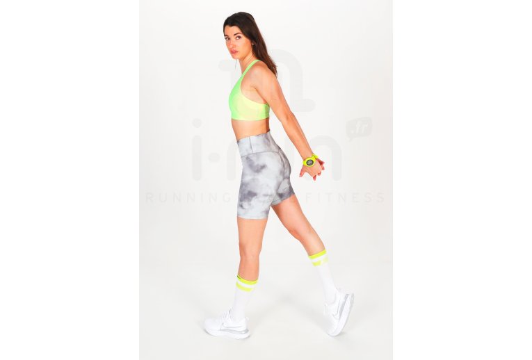 Nike Dri-Fit Swoosh Icon Clash