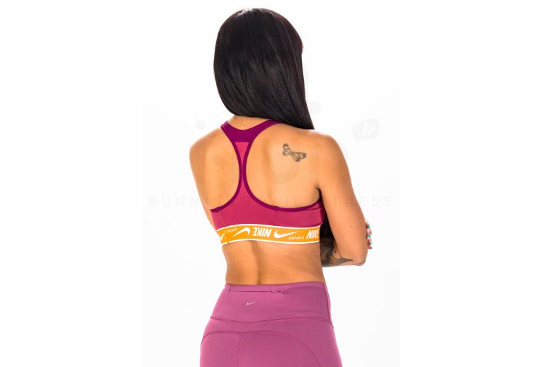 Nike Dri-Fit Swoosh