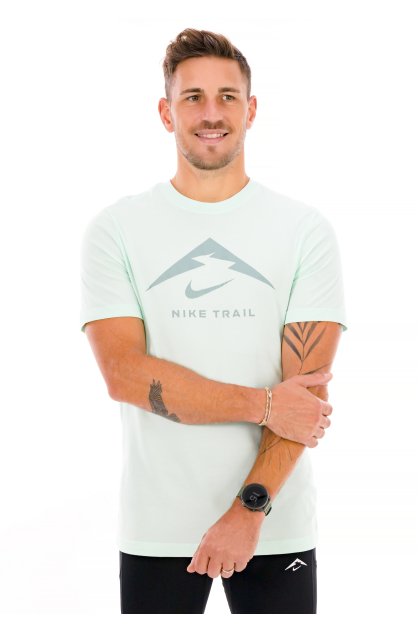 Nike Dry Trail logo
