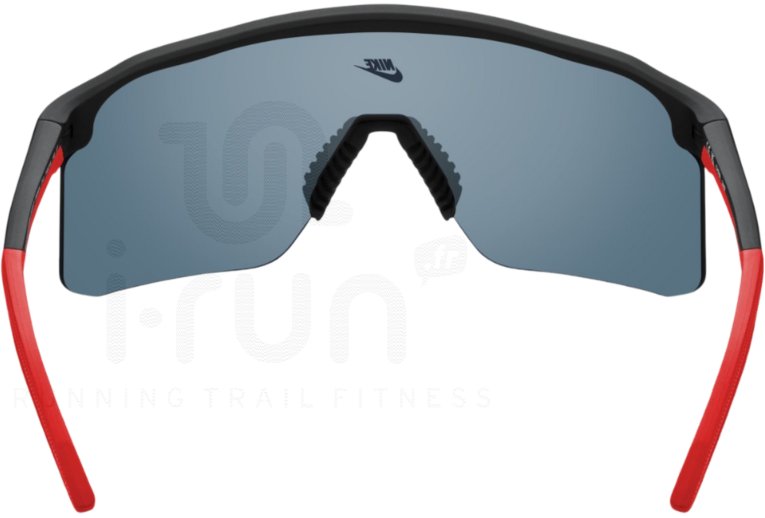 Nike Expedition Shield