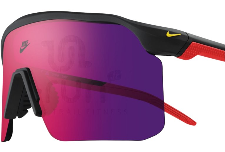 Nike Expedition Shield