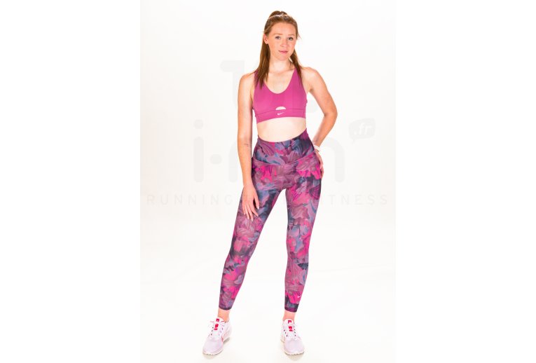 Nike Indy Plunge Cutout